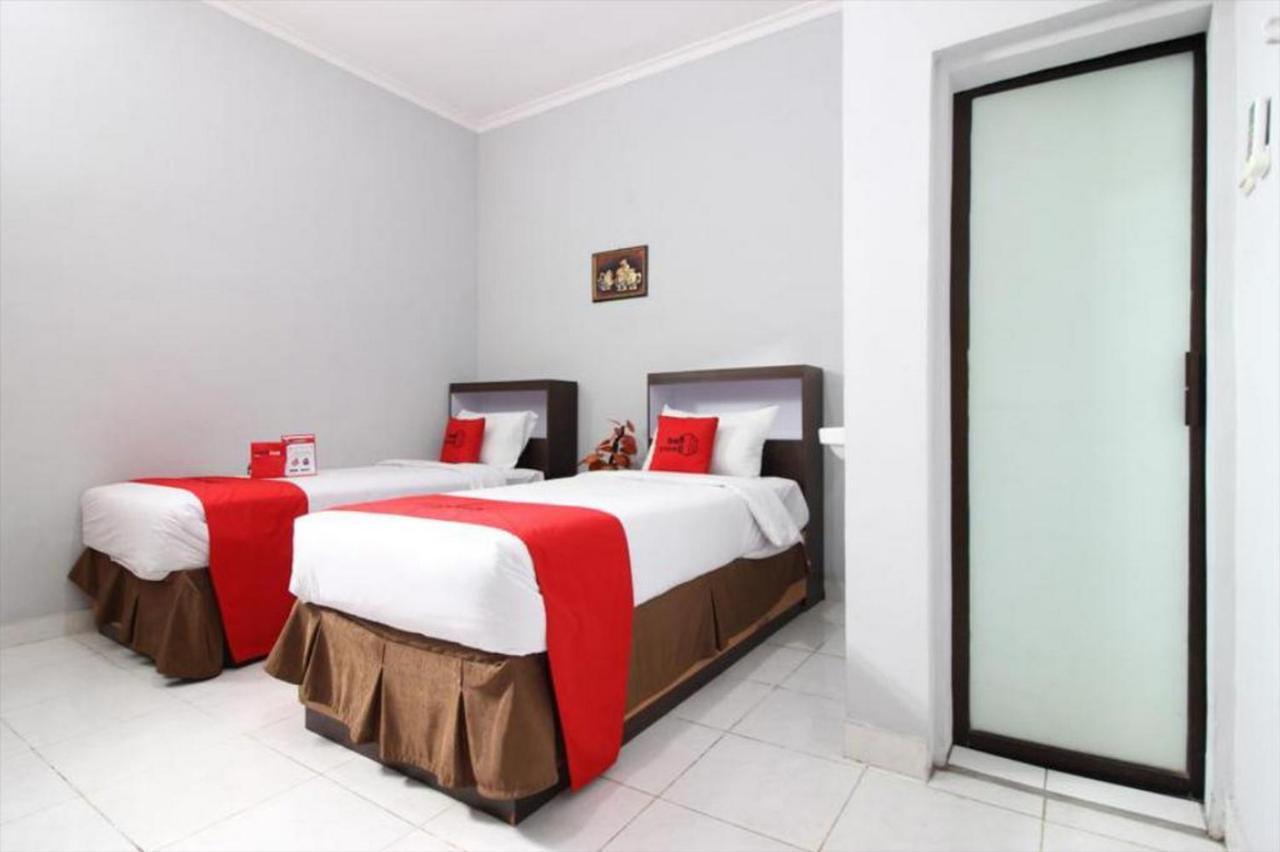 Reddoorz Plus @ Hotel Star 88 Yogyakarta Bagian luar foto