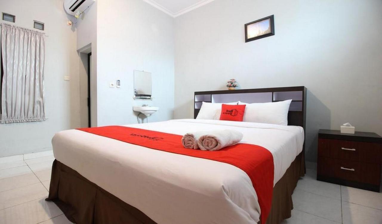 Reddoorz Plus @ Hotel Star 88 Yogyakarta Bagian luar foto