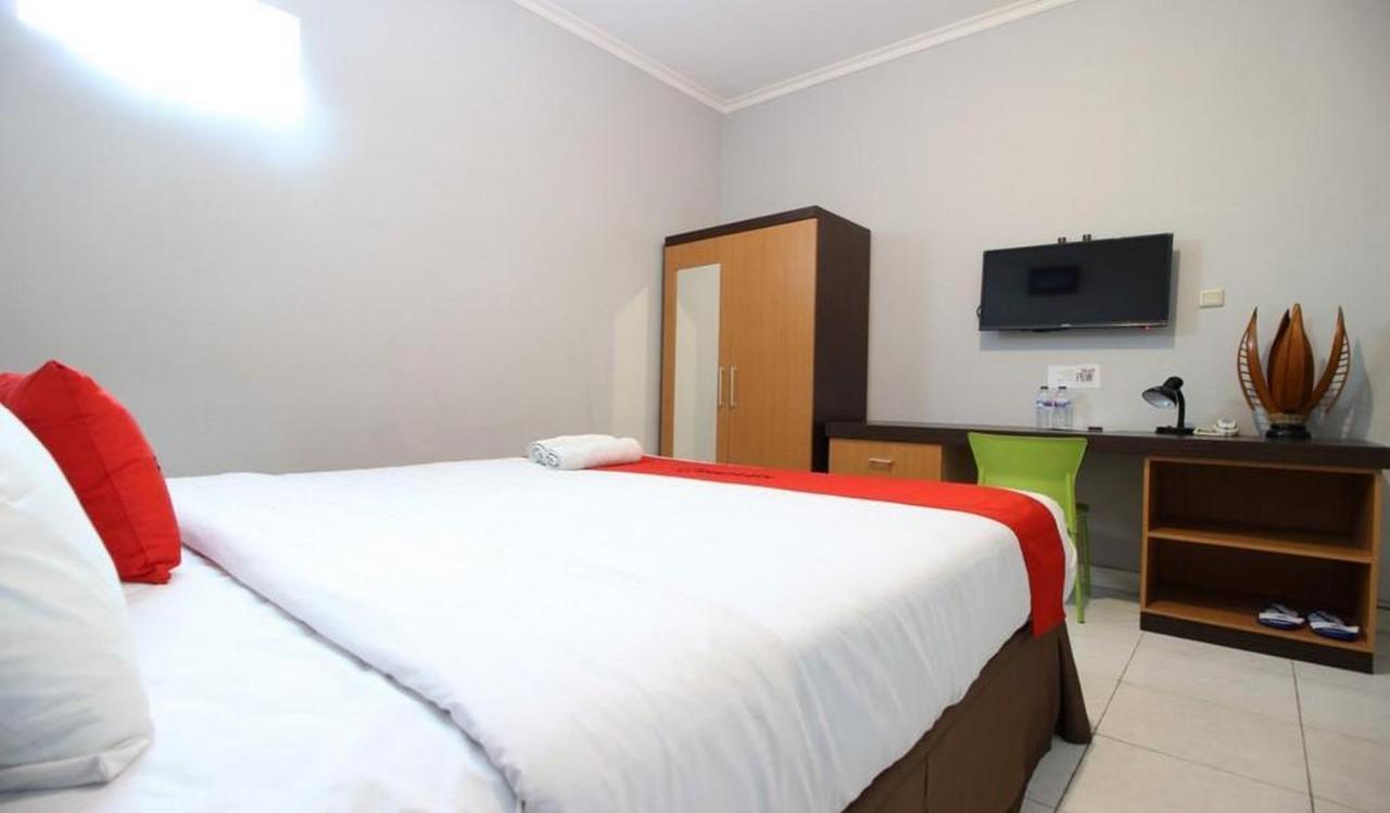 Reddoorz Plus @ Hotel Star 88 Yogyakarta Bagian luar foto